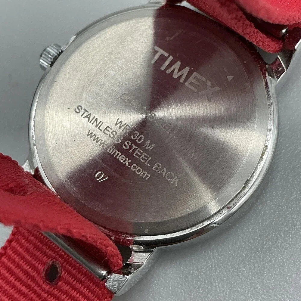 Timex Indiglo WR 30M Girls Watch 31mm Black Dial Rainbow Numbers New Battery